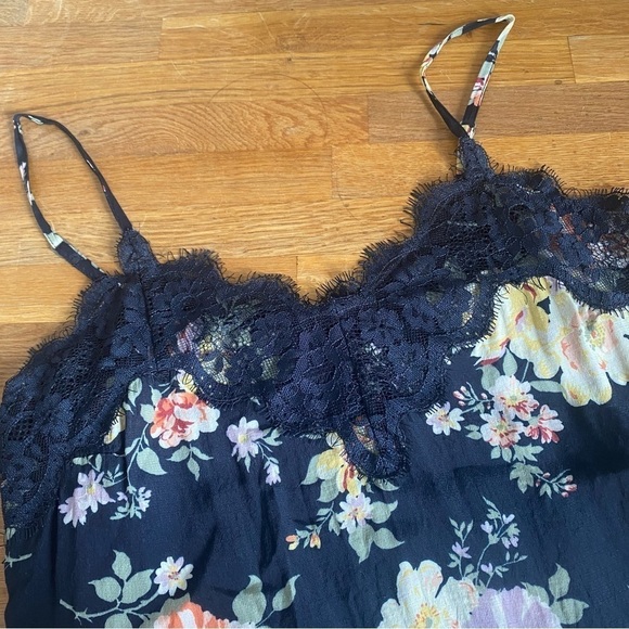 Abercrombie and Fitch Blue Floral Top Camisole with Lace Size XS - Picture 4 of 8
